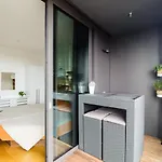Slovenia Crib 아파트