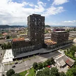 Slovenia Crib 아파트