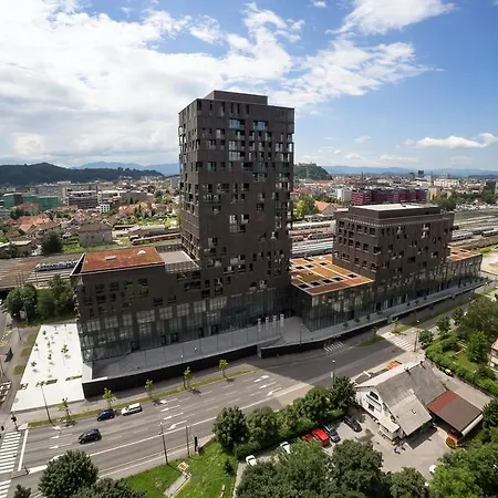 Slovenia Crib アパート